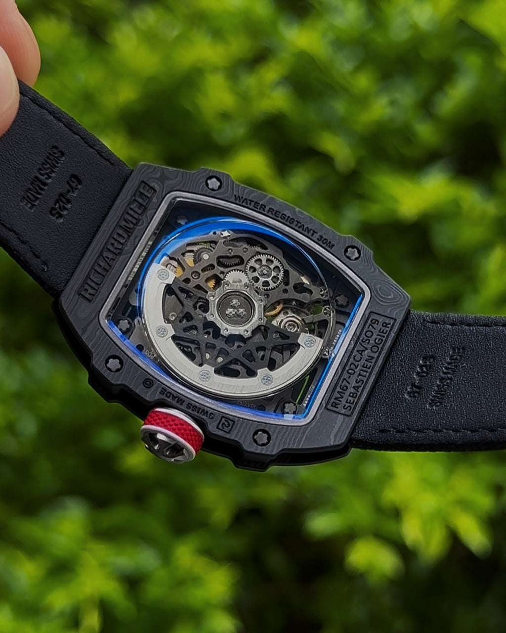 RM 6702 — Carbon